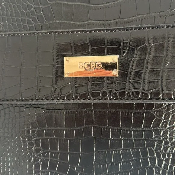 Bcbg large clutch - Picture 2 of 4